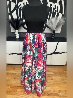Aidan Mattox Floral Maxi Dress Women's Size 0 Multi Color Elegant Flowing Gown